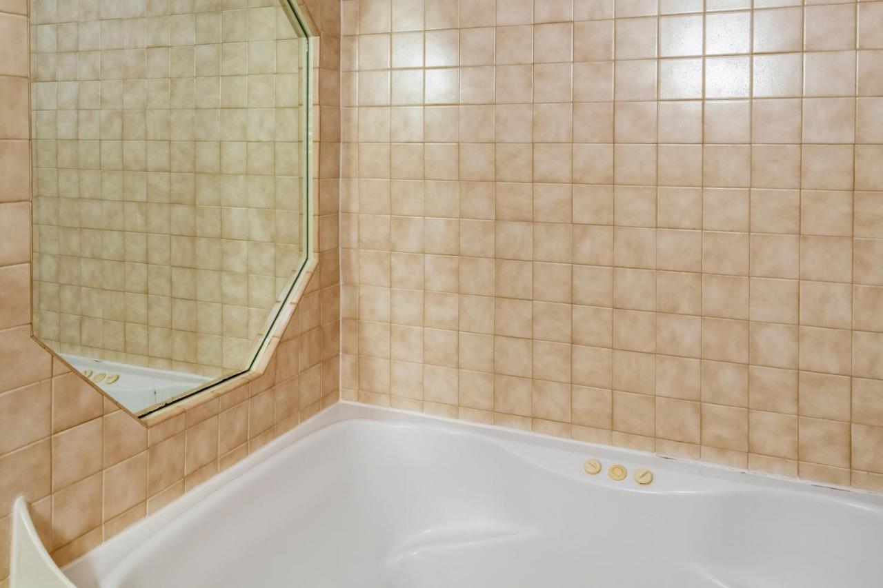 レッド ルーフ イン コロンバス テイラーズビル Taylorsville エクステリア 写真